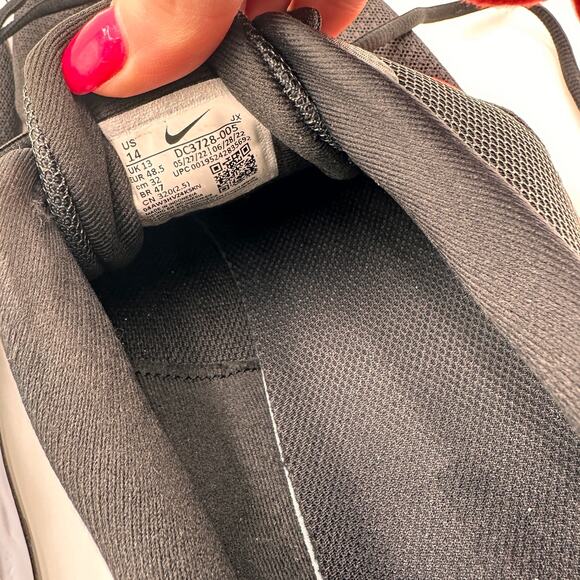 Nike Men's Black & Red Revolution 6 Next Nature Road Running Shoes Size 14 - Picture 9 of 9